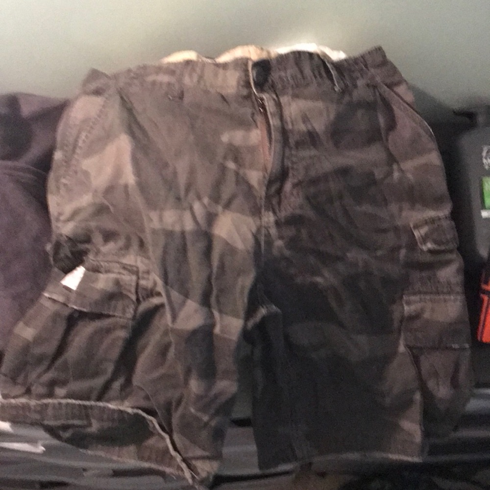 Army printed men’s cargo shorts